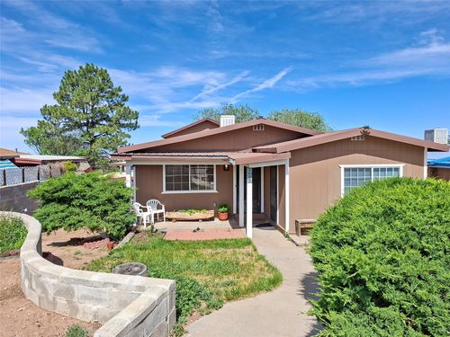 2050 Calle Lorca, Santa Fe, NM, 87505-6028 | Card Image