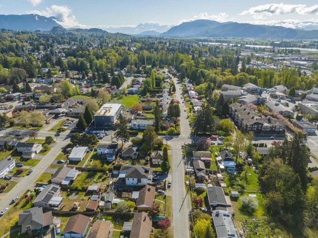 7431 Hurd Street, House other with 2 bedrooms, 1 bathrooms and null parking in Mission BC | Image 14