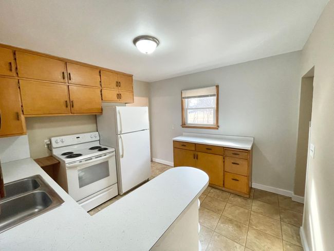 421 W Van Dusen St, House other with 5 bedrooms, 2 bathrooms and null parking in Springfield MN | Image 16