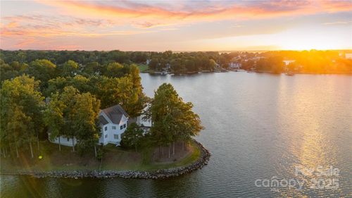 20721 Pointe Regatta Dr, Cornelius, NC, 28031-7159 | Card Image
