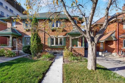 430 Hamilton Ave S, Home with 3 bedrooms, 3 bathrooms and 1 parking in Ottawa ON | Image 1