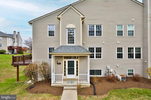 611 Hamilton St, COLLEGEVILLE, PA, 19426-3957 | Card Image
