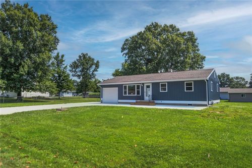1952 S Westgate Dr, Decatur, IL, 62521-3963 | Card Image