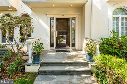 918 Exeter Crst, VILLANOVA, PA, 19085-2001 | Card Image