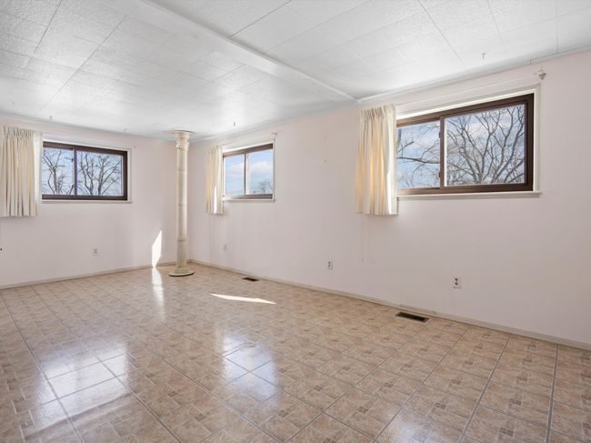 1397 N Channel Dr, House other with 4 bedrooms, 3 bathrooms and null parking in Harsens Island MI | Image 27