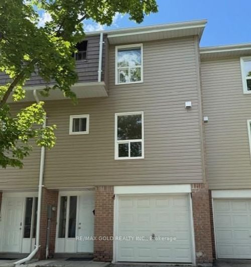 40 Ellis Dr, Brampton, ON, L6T4C4 | Card Image