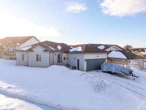 701 Sparrow Close, Cold Lake, AB, T9M2B7 | Card Image
