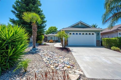 109 W Chestnut St, Nipomo, CA, 93444-9441 | Card Image