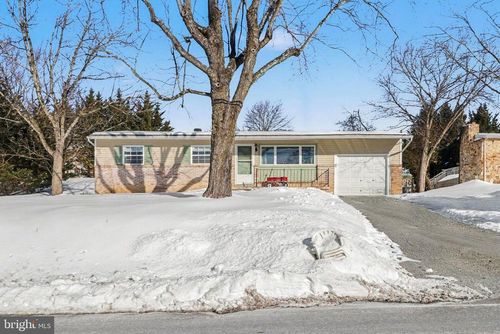 7256 Sandy Hollow Rd, Harrisburg, PA, 17112-9302 | Card Image