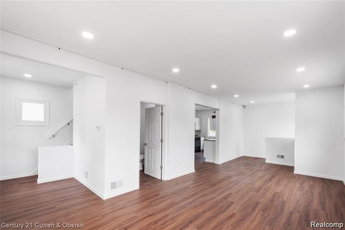 19976 Conant St, Detroit, MI, 48234-1335 | Card Image