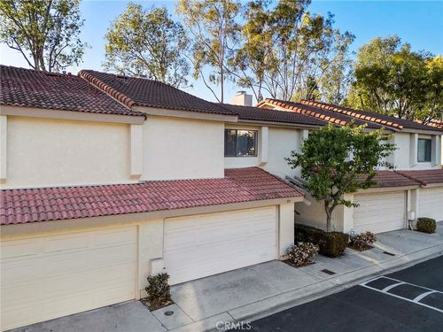 921 Creekside Dr, Fullerton, CA, 92833-2198 | Card Image