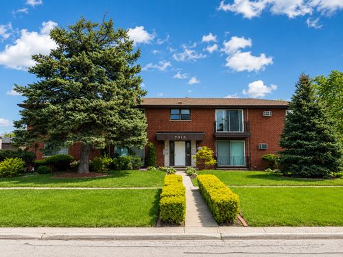 6-7915 S 84th Avenue, Justice, IL, 60458 | Card Image