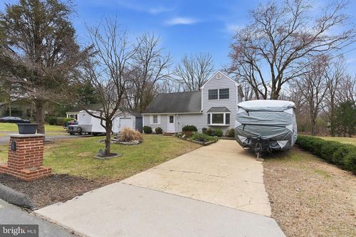 219 Stuart St, Howell, NJ, 07731-1213 | Card Image