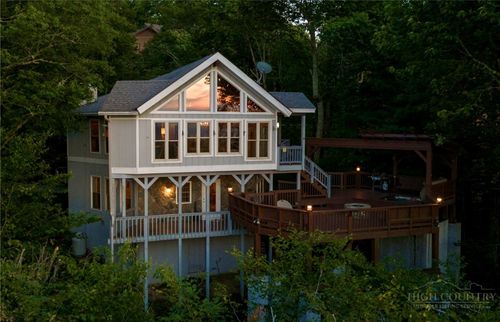 130 Raven Road, Beech Mountain, NC, 28604 | Card Image