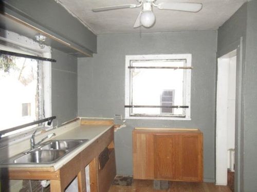 1702 Stevenson St, Flint, MI, 48504-3490 | Card Image