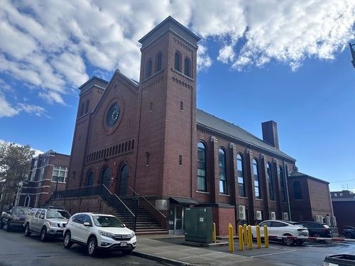 163 Chestnut St, Chelsea, MA, 02150-4656 | Card Image