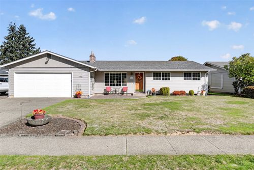110 Holly Park St, Longview, WA, 98632-4814 | Card Image