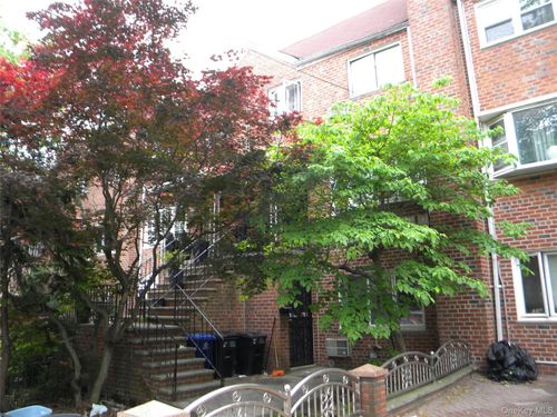 718 E 80th St, Brooklyn, NY, 11236-3514 | Card Image