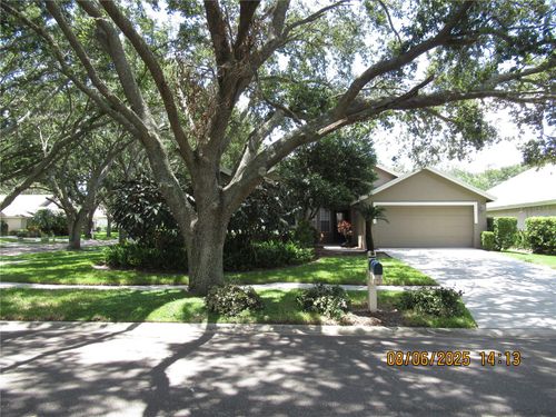 3002 Bent Creek Dr, VALRICO, FL, 33596-8287 | Card Image