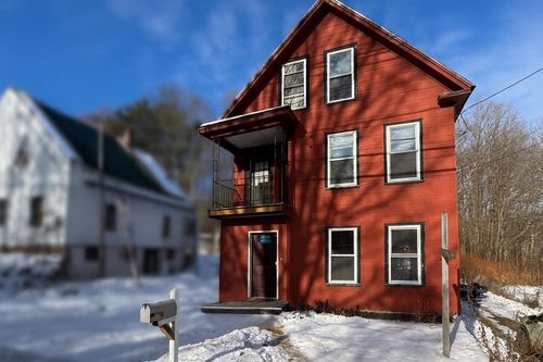 52 Henniker St, Hillsborough, NH, 03244-5529 | Card Image
