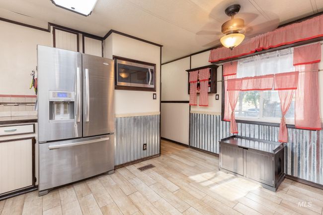 TRLR-26 - 715 Borchers Ln, Home with 3 bedrooms, 2 bathrooms and null parking in Caldwell ID | Image 5