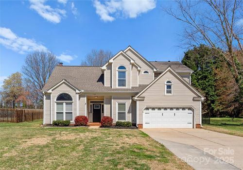 123 Southhaven Dr, Mooresville, NC, 28117-7563 | Card Image