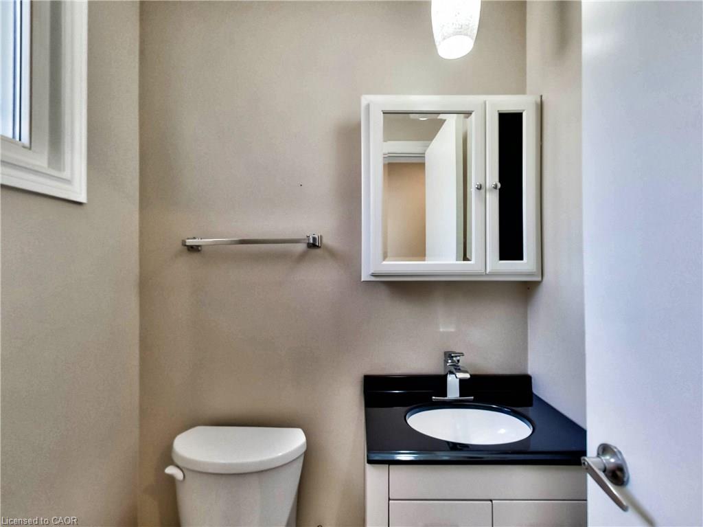 Residential Lease in Hamilton 4
