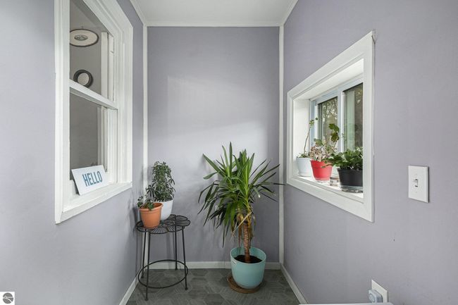 832 Wallace St, House other with 3 bedrooms, 1 bathrooms and null parking in Cadillac MI | Image 4