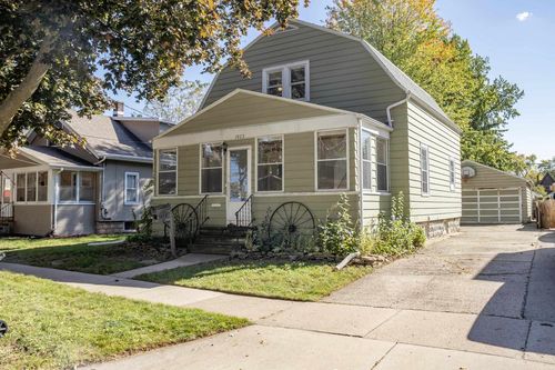 1023 W Commercial Street, APPLETON, WI, 54914 | Card Image