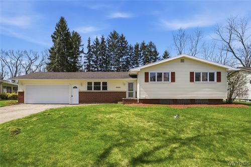 358 Brookwood Dr, Hamburg, NY, 14075-4336 | Card Image