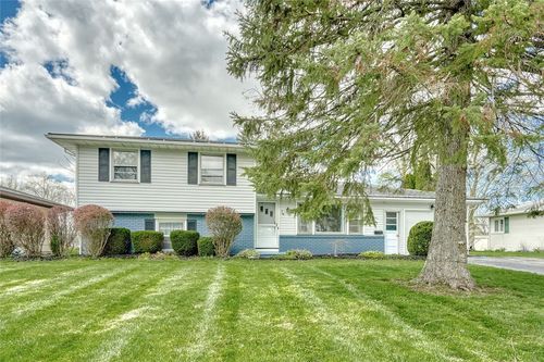 31 Appian Dr, Gates, NY, 14606-4717 | Card Image