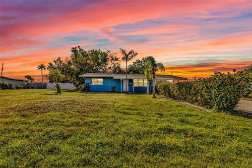 419 E Mckenzie St, Punta Gorda, FL, 33950-6125 | Card Image