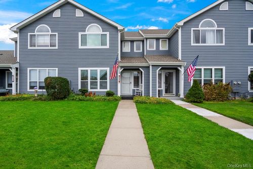 824 Birchwood Park Dr, Middle Island, NY, 11953-2602 | Card Image
