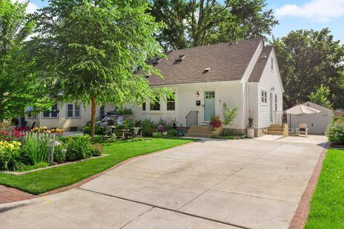 4047 Yosemite Ave S, Saint Louis Park, MN, 55416-2814 | Card Image