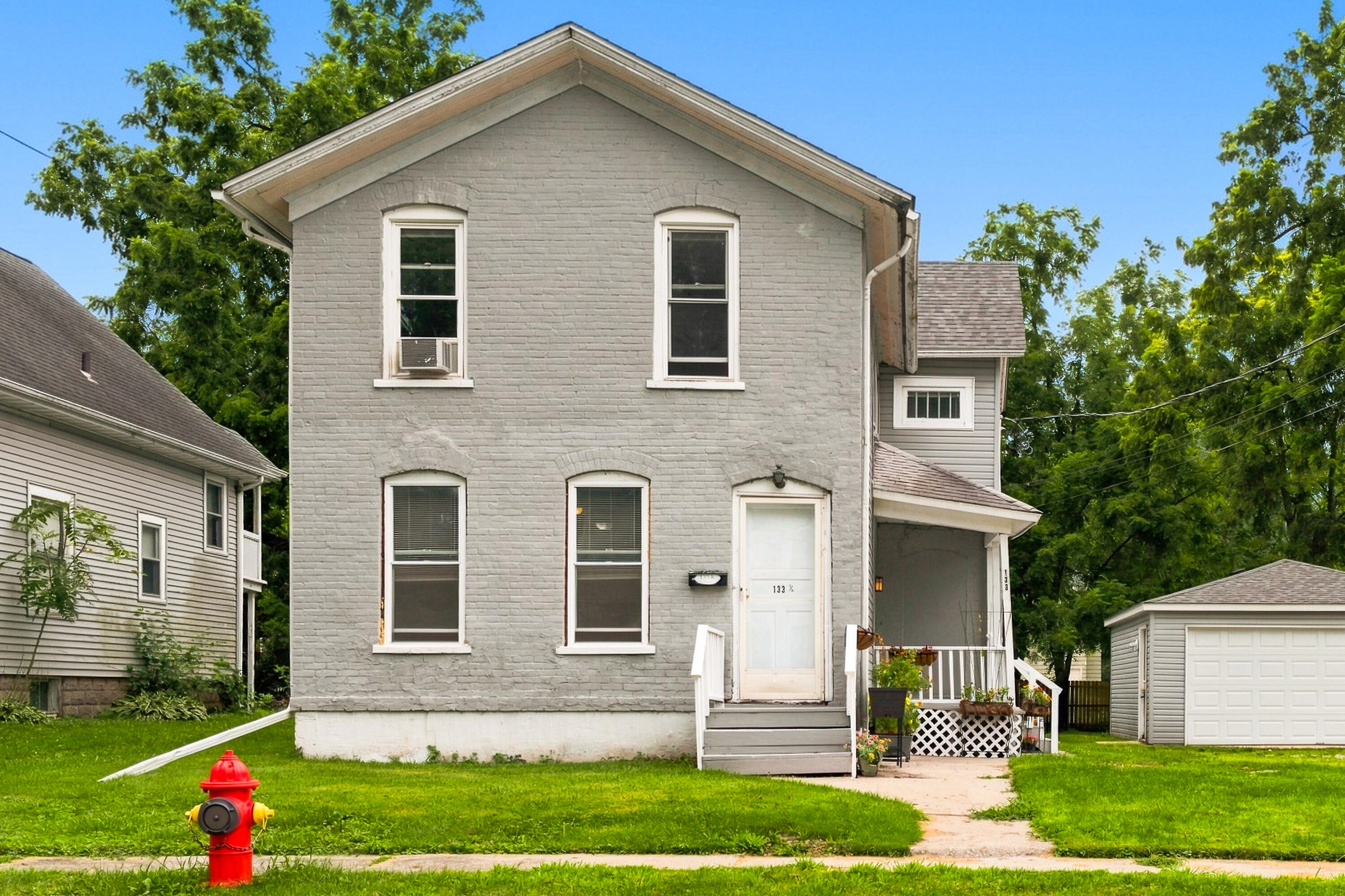 133 N Jackson St, Crown Point, IN 46307