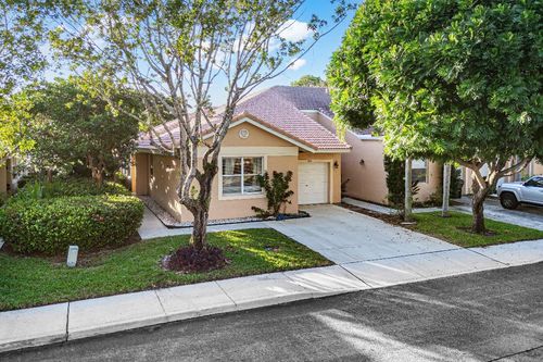 370 Coral Trace Ln, Delray Beach, FL, 33445-3492 | Card Image