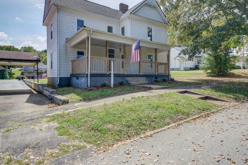 326 Main St, Bluff City, TN, 37618-2859 | Card Image
