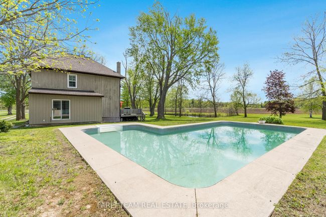 7884 County Rd 13, House other with 3 bedrooms, 2 bathrooms and 10 parking in Lisle ON | Image 19