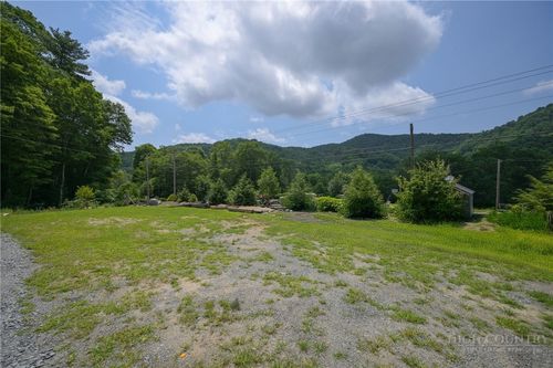 18 John Irwin Road, Banner Elk, NC, 28604 | Card Image