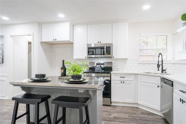 17426 Pinewood Forest Dr, House other with 4 bedrooms, 3 bathrooms and 2 parking in Spring TX | Image 9