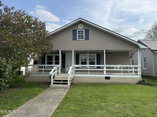 707 Gloucester Ave, Middlesboro, KY, 40965-2043 | Card Image