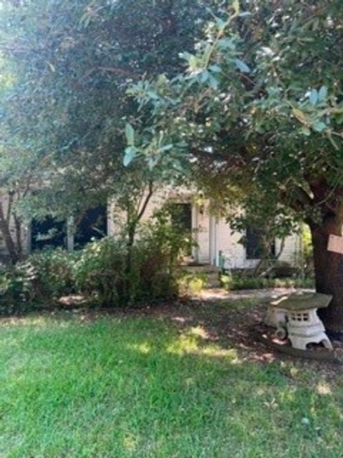8812 Cherrybrook Drive, Dallas, TX, 75217 | Card Image