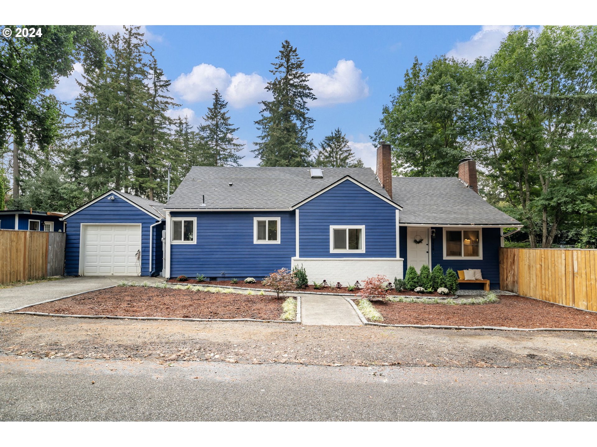 Tarbell Ave, Portland, OR 97267