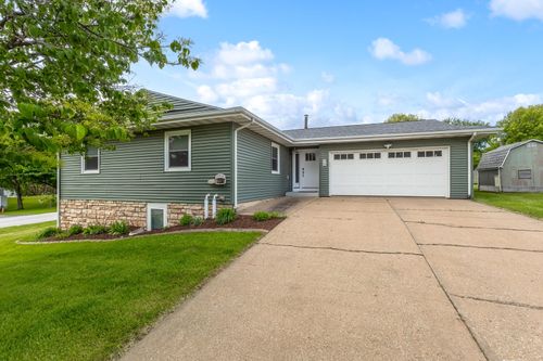 11621 25th St W, Milan, IL, 61264-4502 | Card Image