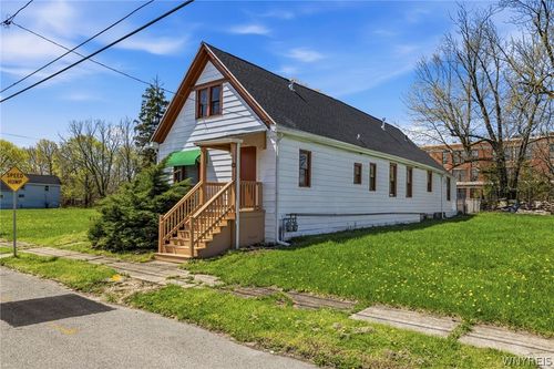 214 Shumway Street, Buffalo, NY, 14212 | Card Image
