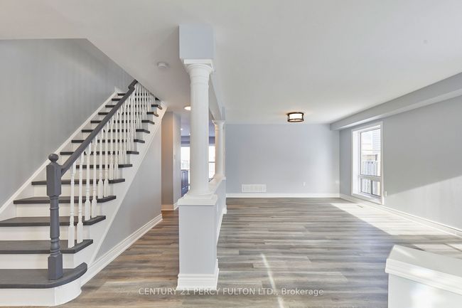 1152 Ashcroft Crt, House other with 4 bedrooms, 3 bathrooms and 4 parking in Oshawa ON | Image 7