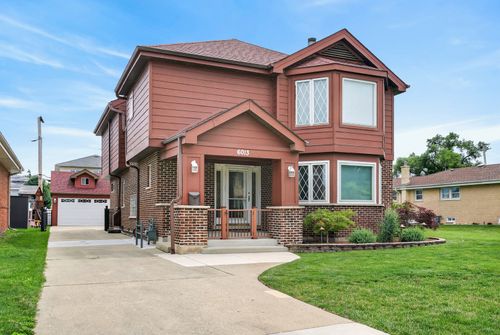 6013 N Emerson St, Rosemont, IL, 60018-4419 | Card Image