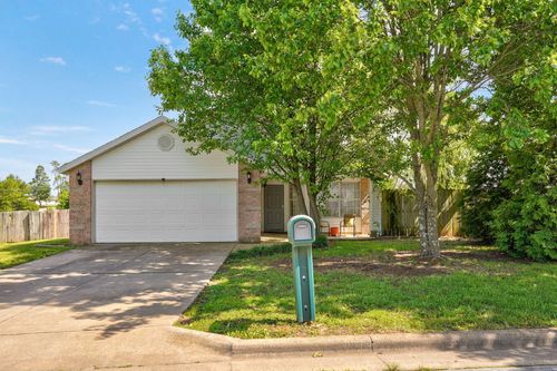 806 E Southridge St, Nixa, MO, 65714-7804 | Card Image