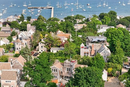 unit-2-17 Carnes Ln, Provincetown, MA, 02657-1340 | Card Image