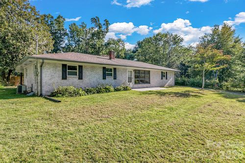 25 Hickory Tree Rd, Asheville, NC, 28805-1616 | Card Image